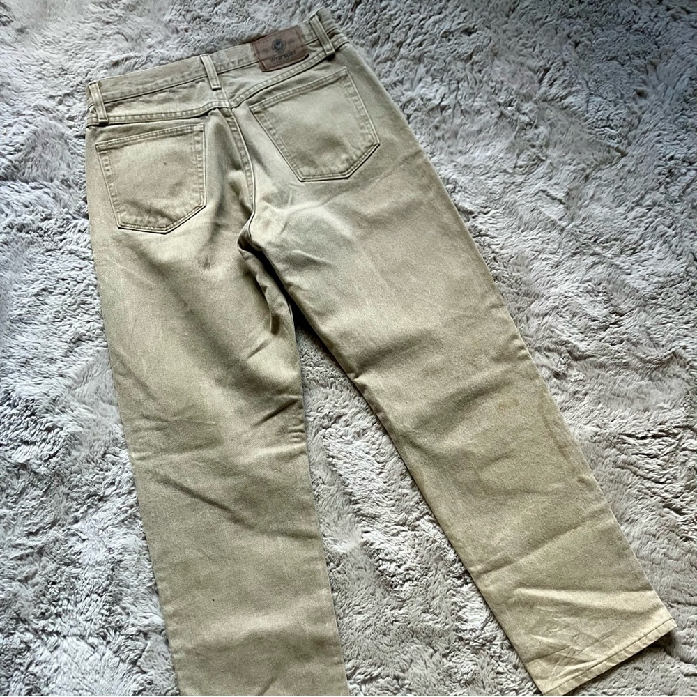 Vintage Wrangler high rise strait wide leg tan denim jeans 30/30 durable.